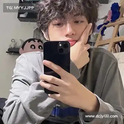 屈俪